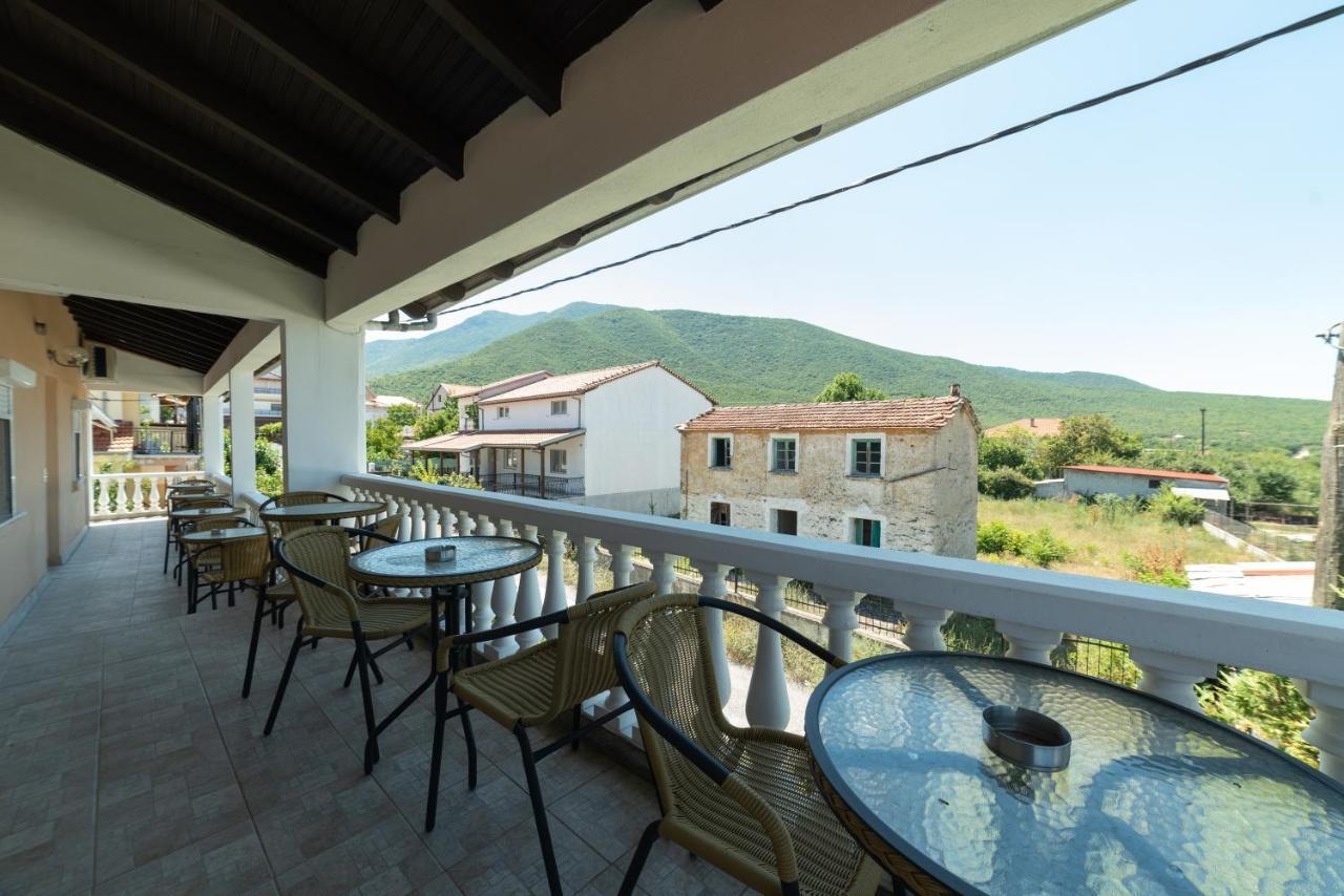 Hôtel Maison Constantin Agistro à Ángistron Extérieur photo